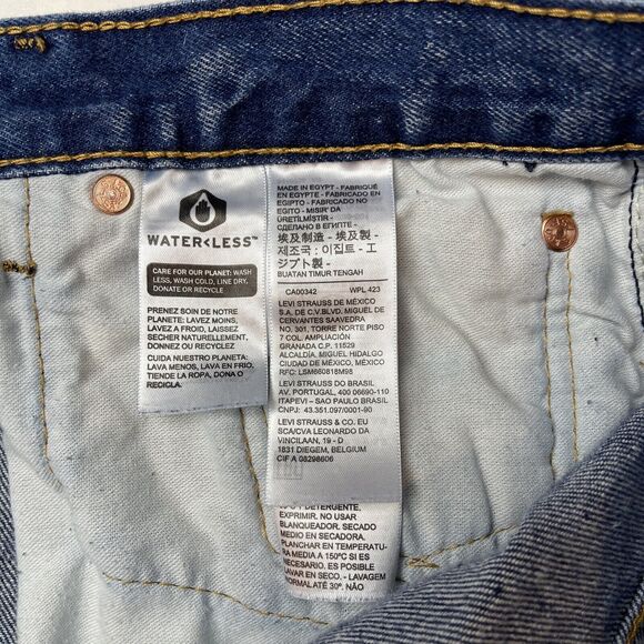 Levis 501 Jeans Men's Size 42x32 Blue Denim Button Fly Original Regular Fit - Picture 6 of 13